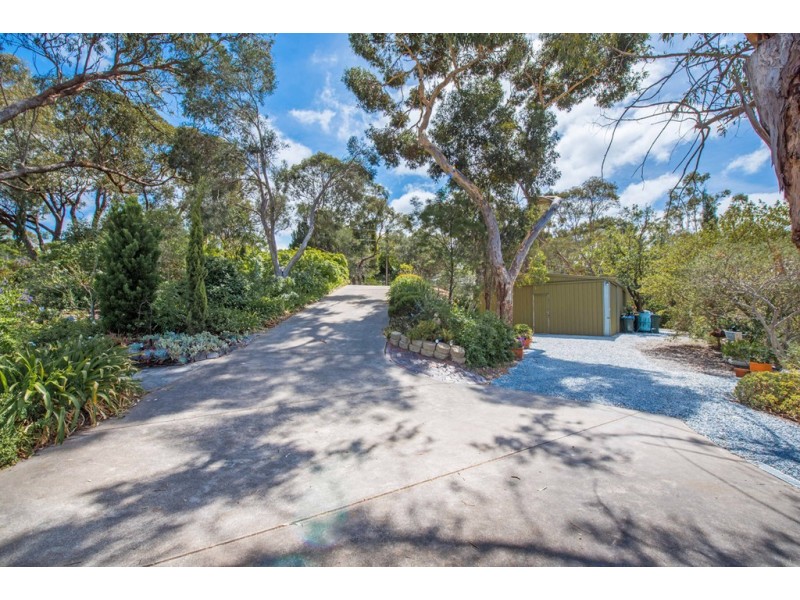 32 Banksia Crescent, Belair SA 5052