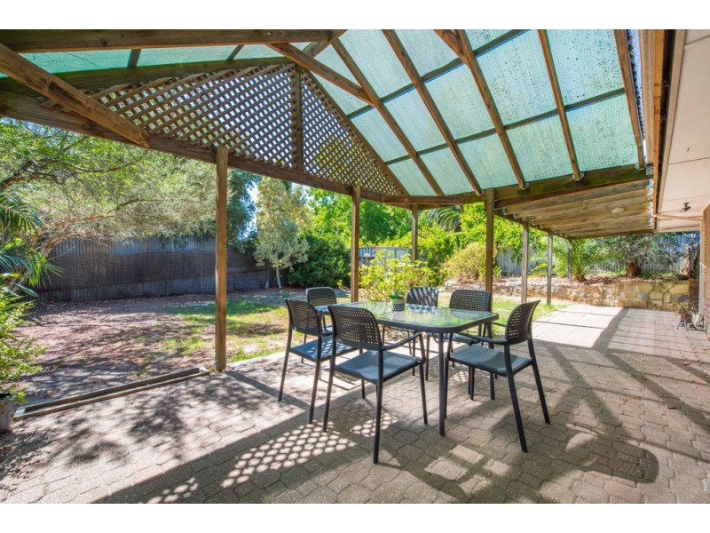 16 Emerald Street, Flagstaff Hill SA 5159