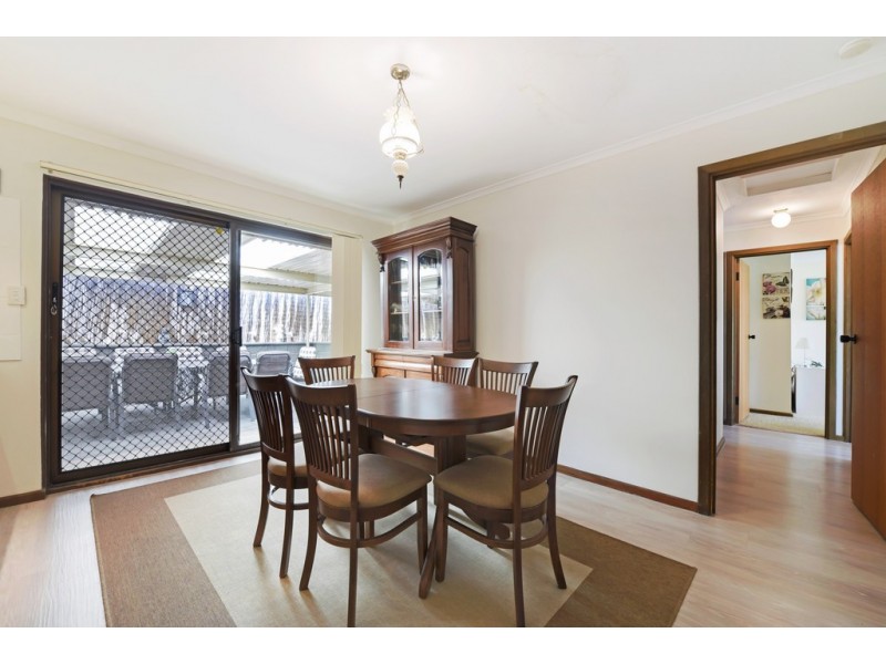 2 Jordan Avenue, Happy Valley SA 5159