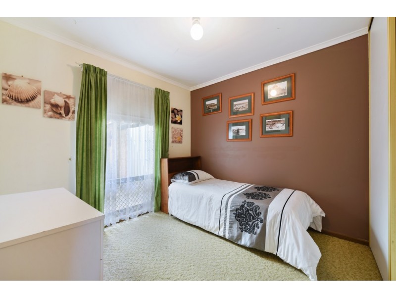 2 Jordan Avenue, Happy Valley SA 5159