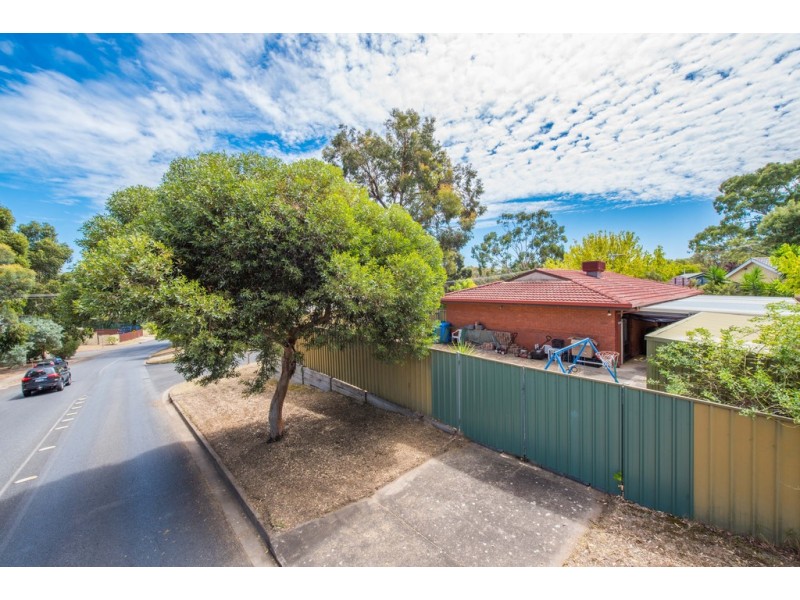 2 Jordan Avenue, Happy Valley SA 5159