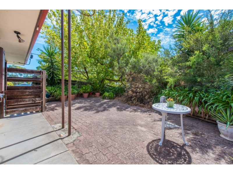 2 Jordan Avenue, Happy Valley SA 5159