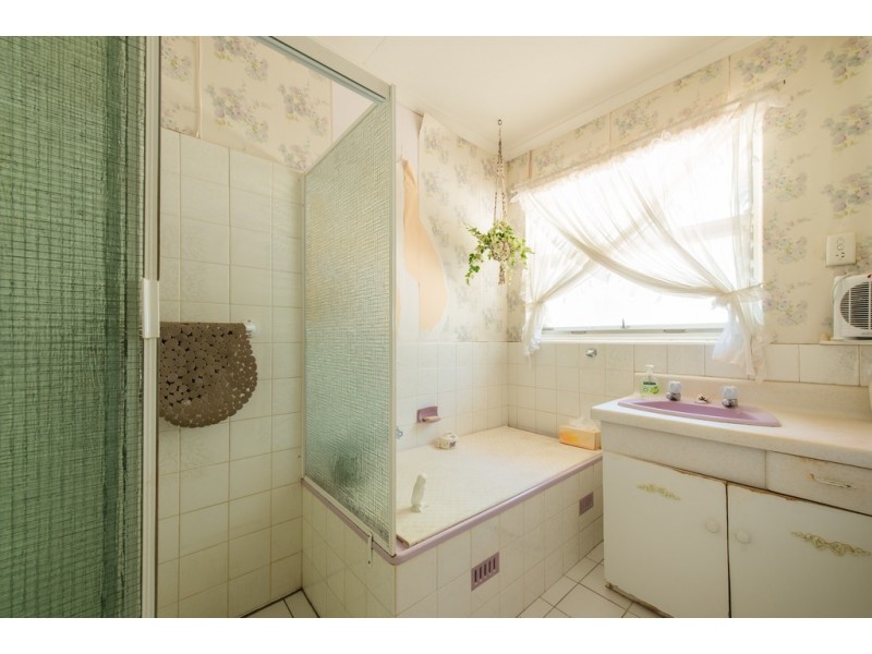 11 Glenburnie Street, Happy Valley SA 5159