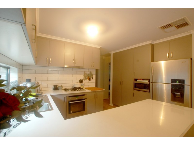 23 Sunderland Crescent, Seaford SA 5169