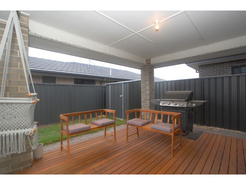 23 Sunderland Crescent, Seaford SA 5169