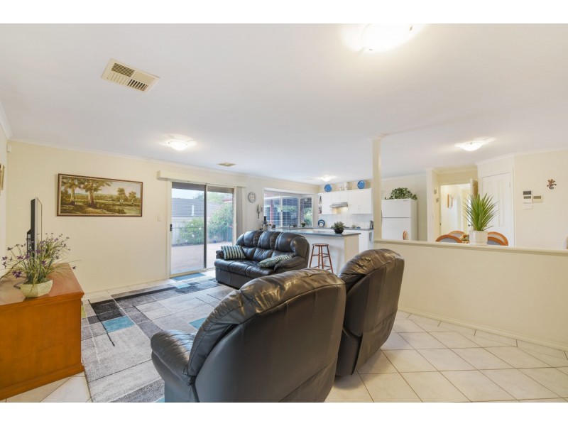 10 Raleigh Lane, Seaford Rise SA 5169