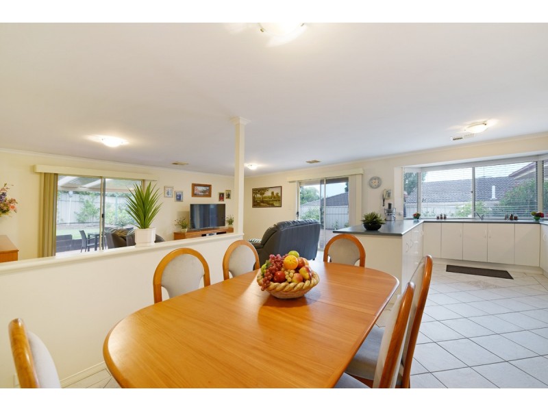 10 Raleigh Lane, Seaford Rise SA 5169