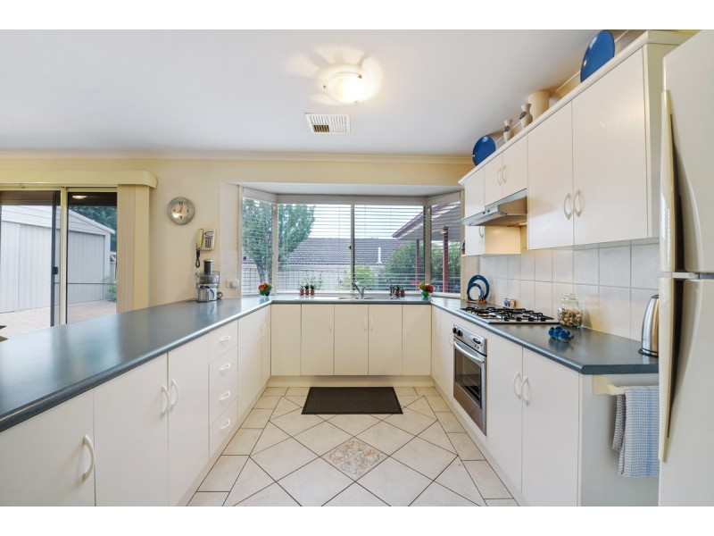 10 Raleigh Lane, Seaford Rise SA 5169