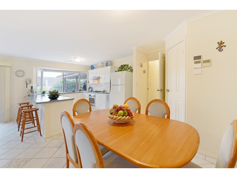 10 Raleigh Lane, Seaford Rise SA 5169