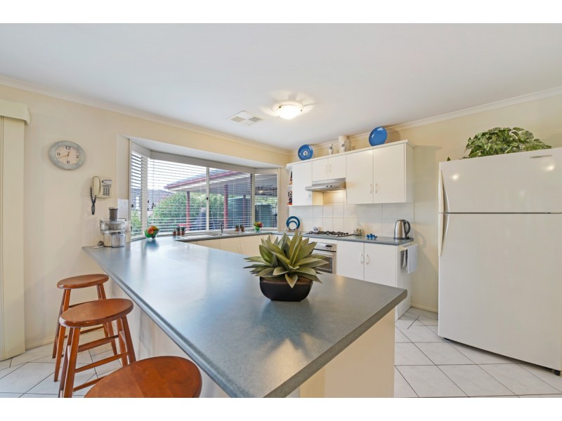 10 Raleigh Lane, Seaford Rise SA 5169