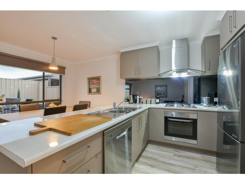 6 Cook Street, Seaford Meadows SA 5169