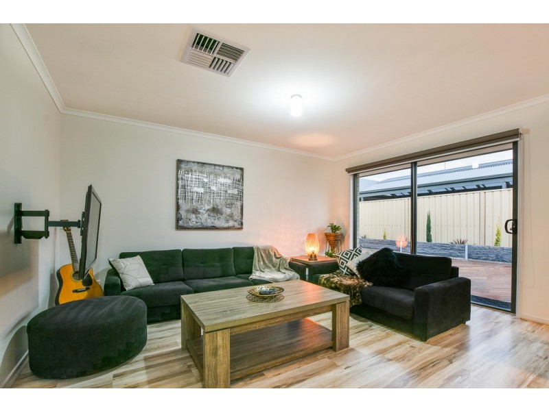 6 Cook Street, Seaford Meadows SA 5169