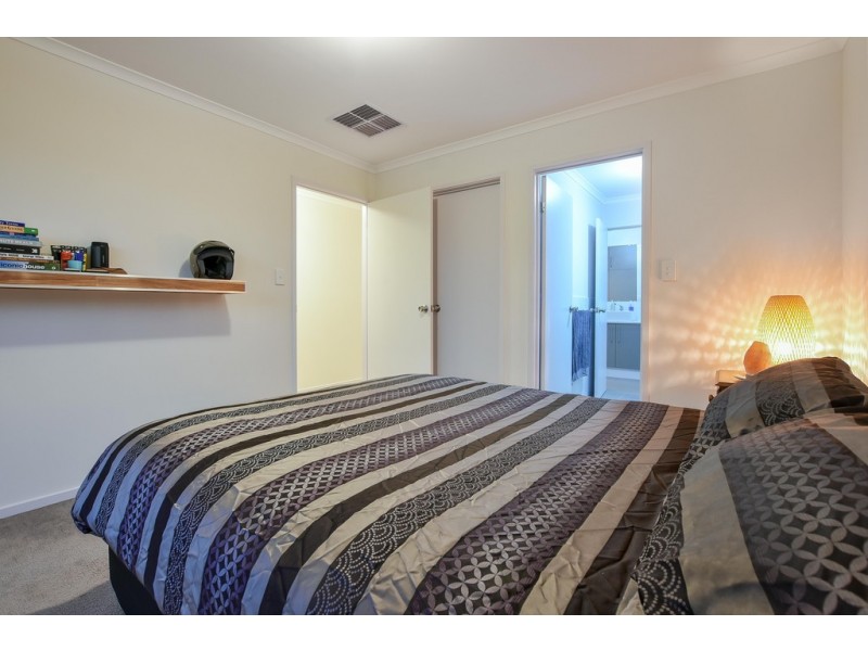 6 Cook Street, Seaford Meadows SA 5169