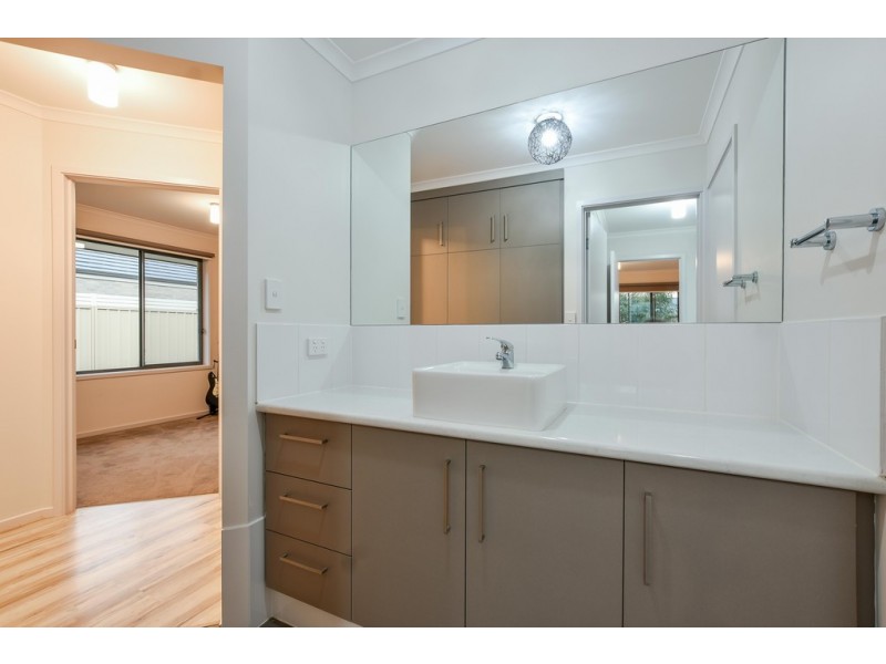 6 Cook Street, Seaford Meadows SA 5169