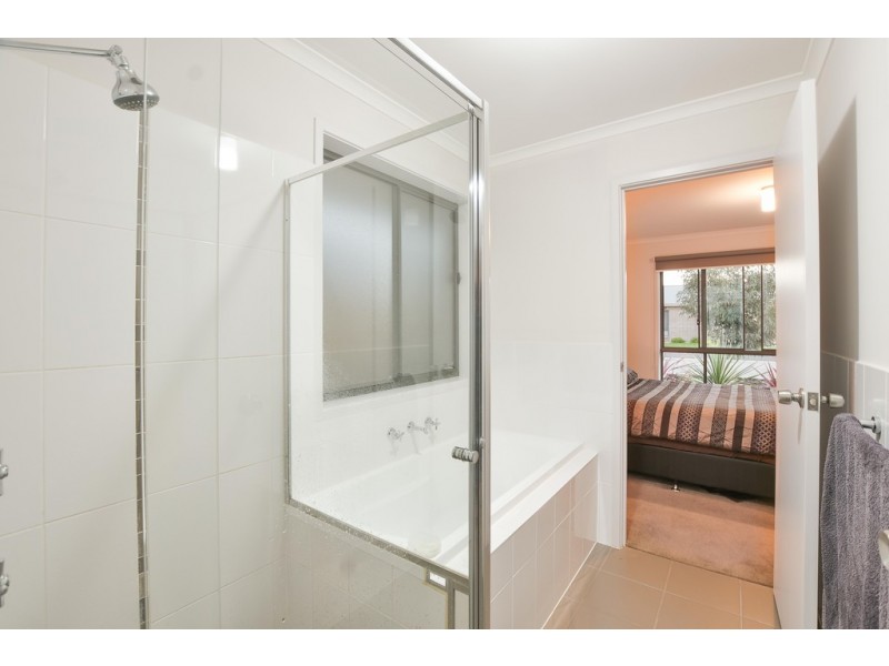 6 Cook Street, Seaford Meadows SA 5169