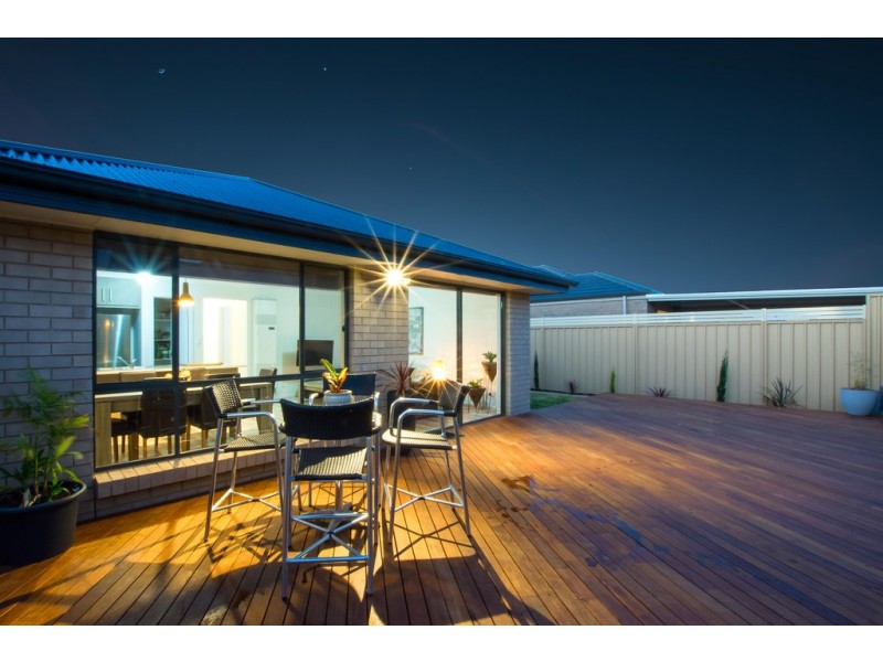 6 Cook Street, Seaford Meadows SA 5169