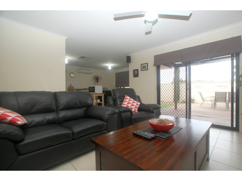 10 Ambrosini Court, Woodcroft SA 5162