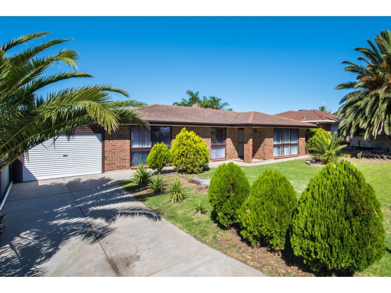 6 Heather Drive, Christie Downs SA 5164