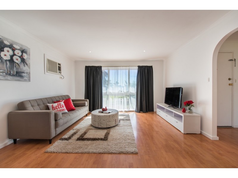 6 Heather Drive, Christie Downs SA 5164