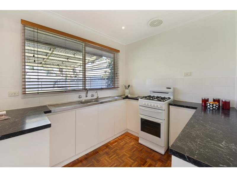 6 Heather Drive, Christie Downs SA 5164