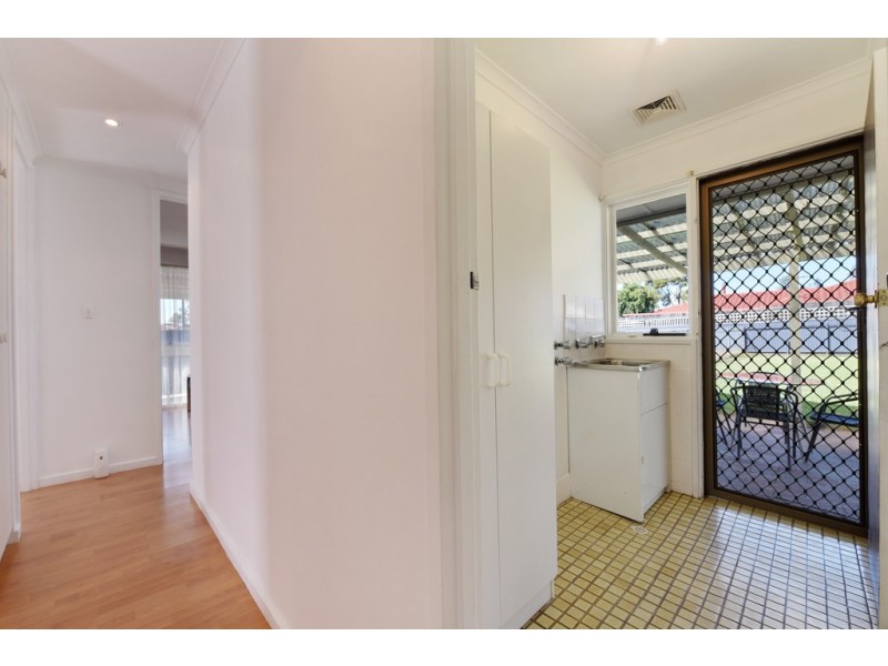 6 Heather Drive, Christie Downs SA 5164