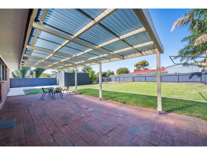 6 Heather Drive, Christie Downs SA 5164