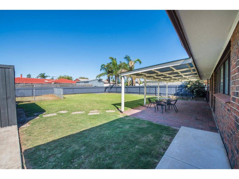 6 Heather Drive, Christie Downs SA 5164
