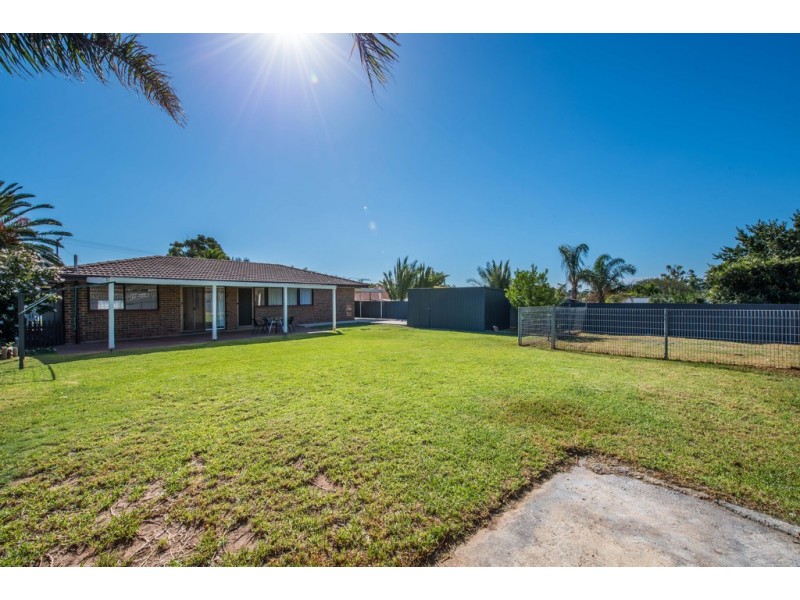 6 Heather Drive, Christie Downs SA 5164