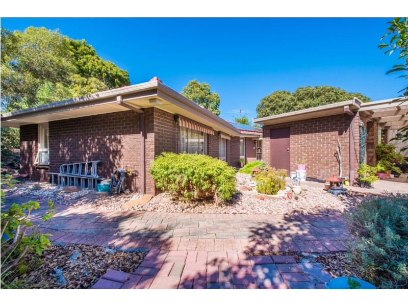 2 Willurah Court, Happy Valley SA 5159