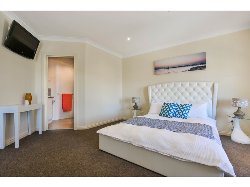 91 Tapleys Hill Road, Glenelg North SA 5045