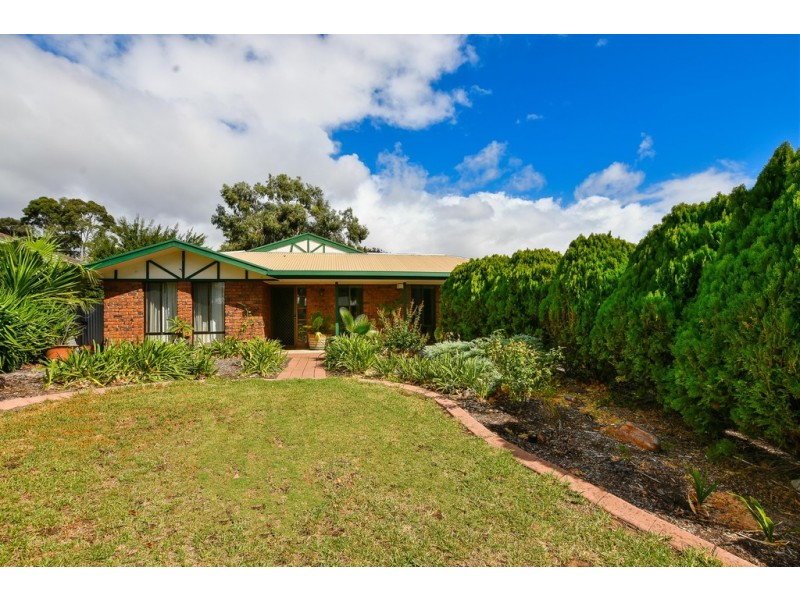 15 Evelyn Sturt Drive, Willunga SA 5172