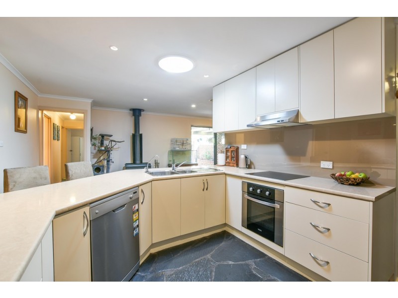 15 Evelyn Sturt Drive, Willunga SA 5172