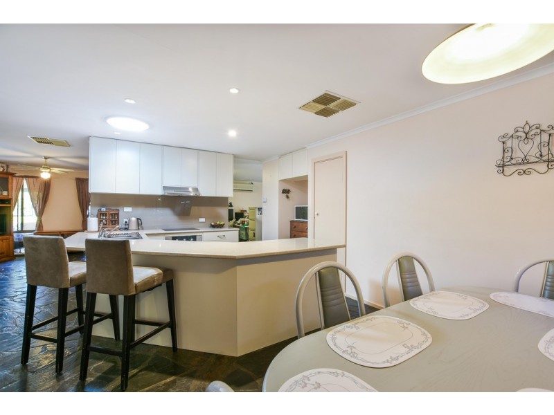 15 Evelyn Sturt Drive, Willunga SA 5172