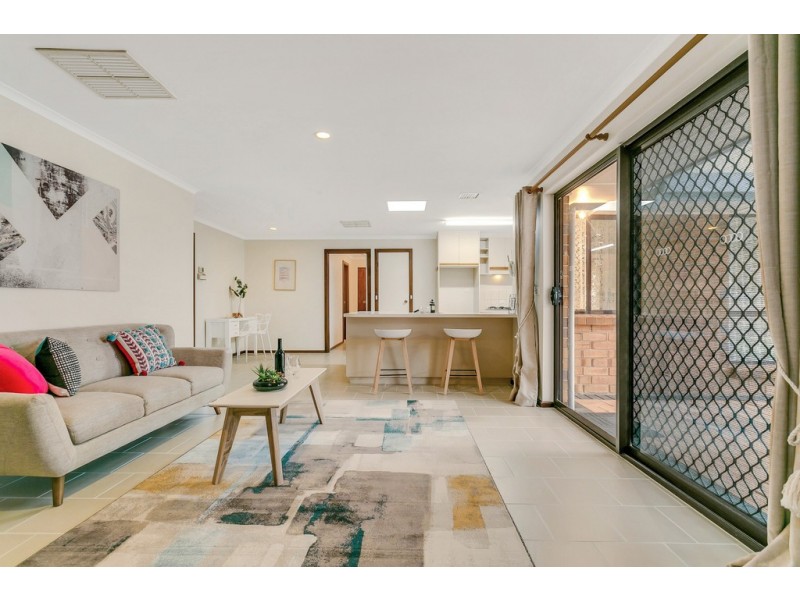 10 Leabrook Place, Morphett Vale SA 5162