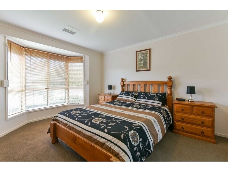 26 Alana Walk, Woodcroft SA 5162