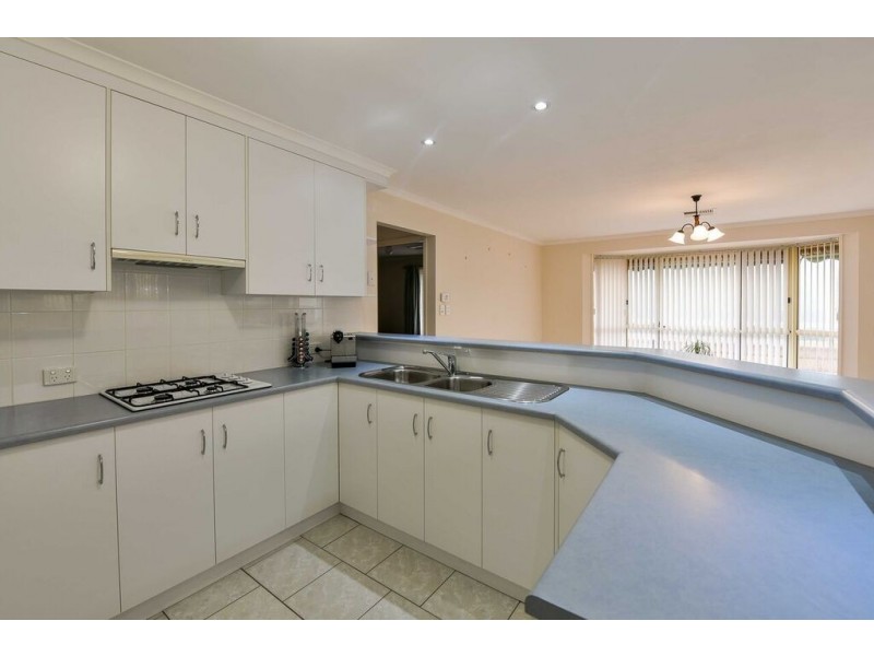 26 Alana Walk, Woodcroft SA 5162