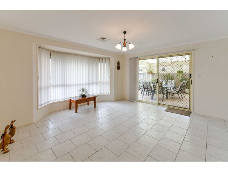 26 Alana Walk, Woodcroft SA 5162