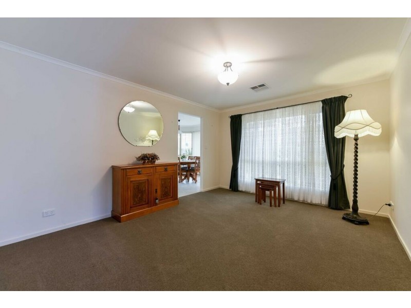 26 Alana Walk, Woodcroft SA 5162