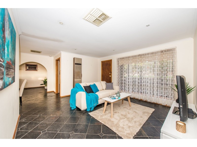 28 Maple Avenue, Aberfoyle Park SA 5159