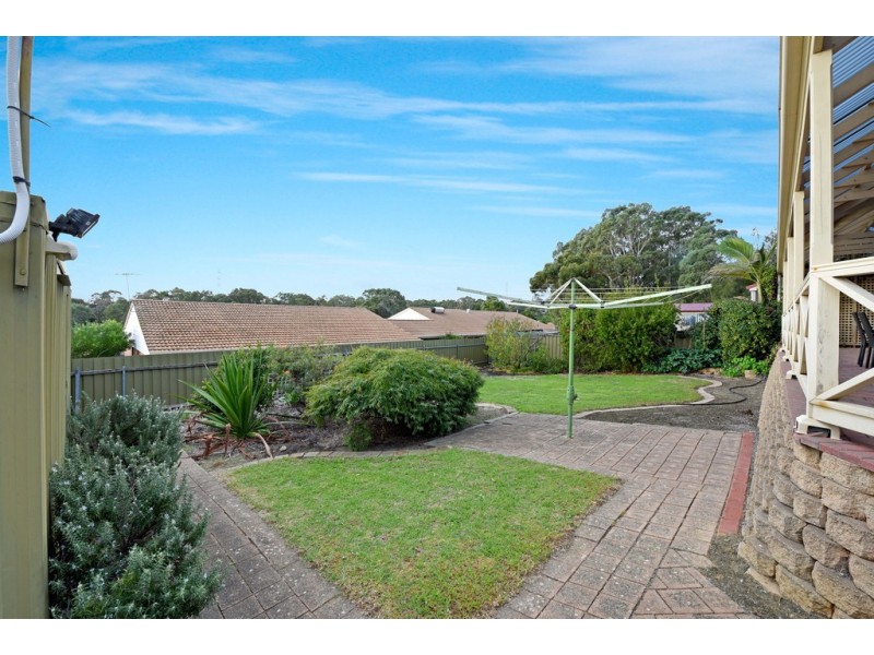 28 Maple Avenue, Aberfoyle Park SA 5159
