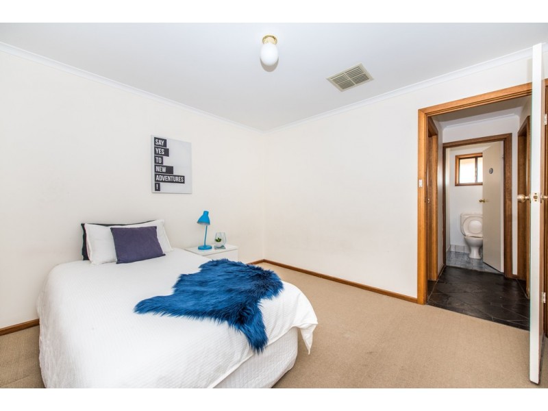 28 Maple Avenue, Aberfoyle Park SA 5159