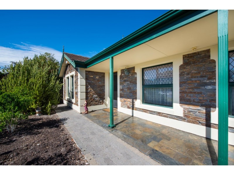 10 Rosina Street, Woodcroft SA 5162