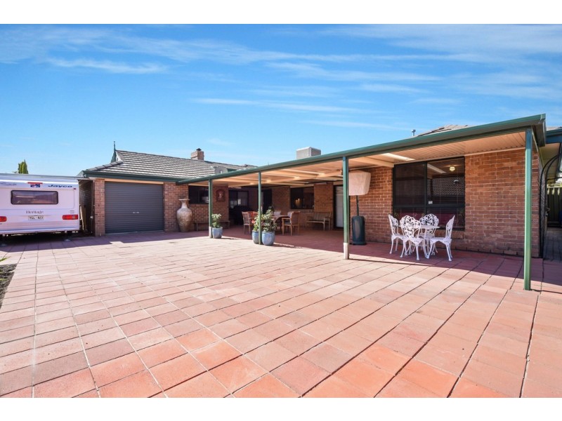 10 Rosina Street, Woodcroft SA 5162