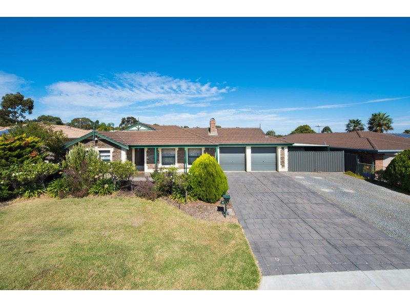 10 Rosina Street, Woodcroft SA 5162