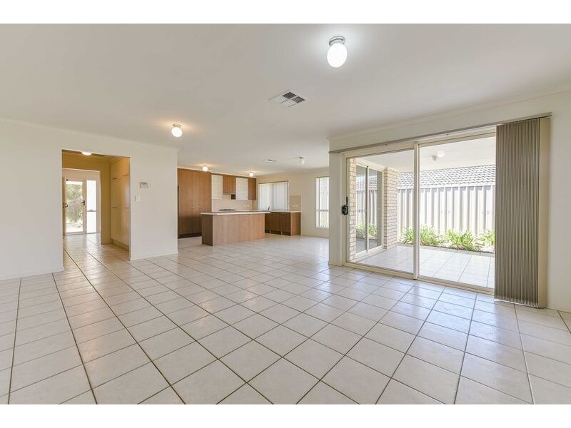 24 Albany Way, Seaford Rise SA 5169