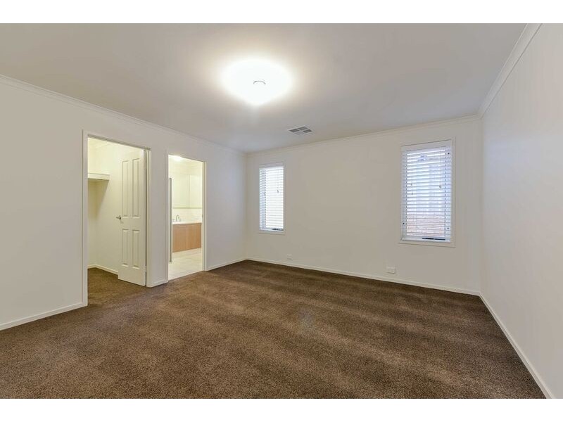 24 Albany Way, Seaford Rise SA 5169