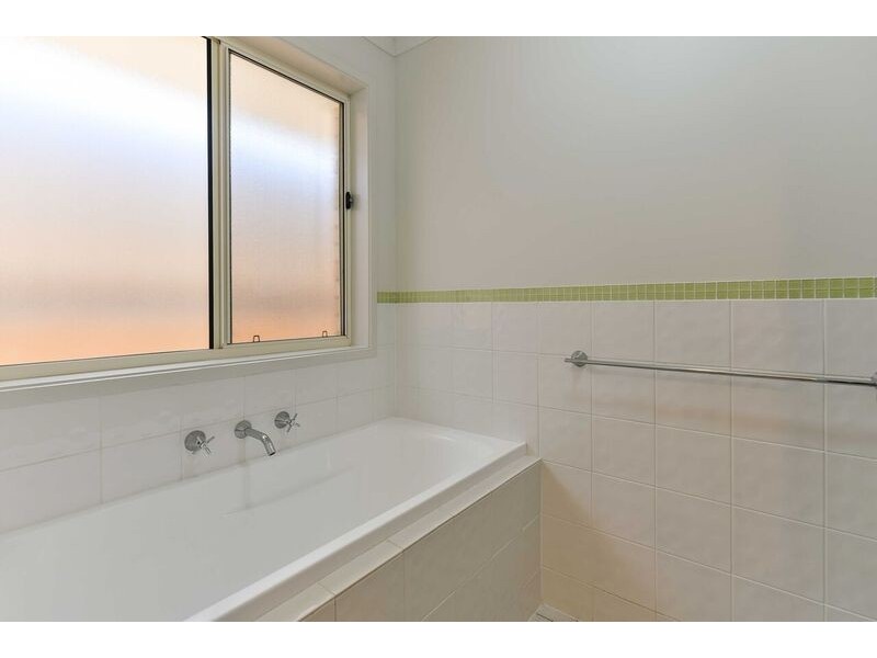 24 Albany Way, Seaford Rise SA 5169