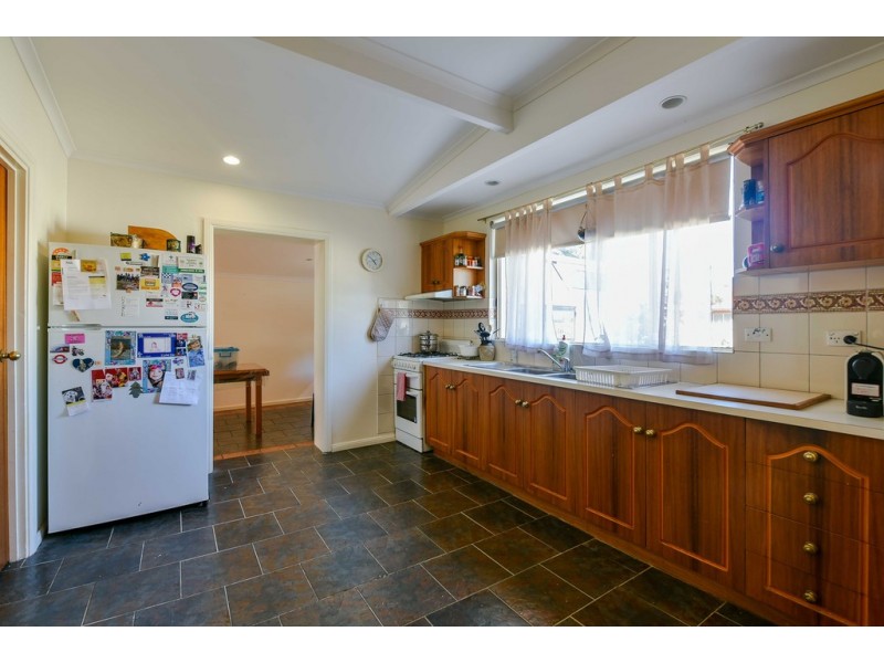 2 Carbnet Place, Seacombe Gardens SA 5047