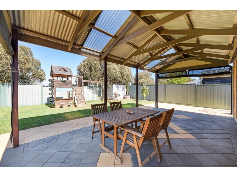 8 Moss Court, Aldinga Beach SA 5173