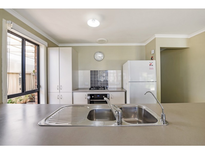 8 Moss Court, Aldinga Beach SA 5173